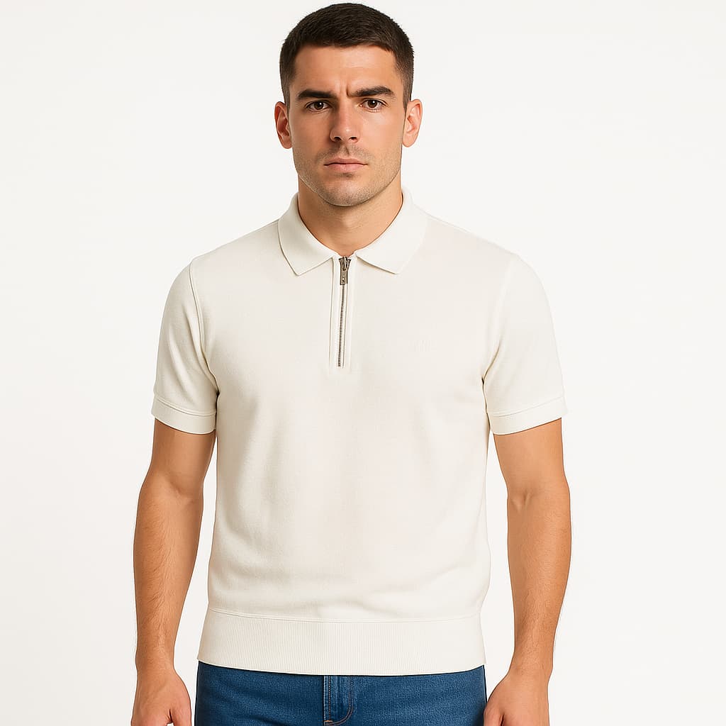 Men cotton polo shirt with a collar, made from a woven viscose blend. Front zip, short sleeves-