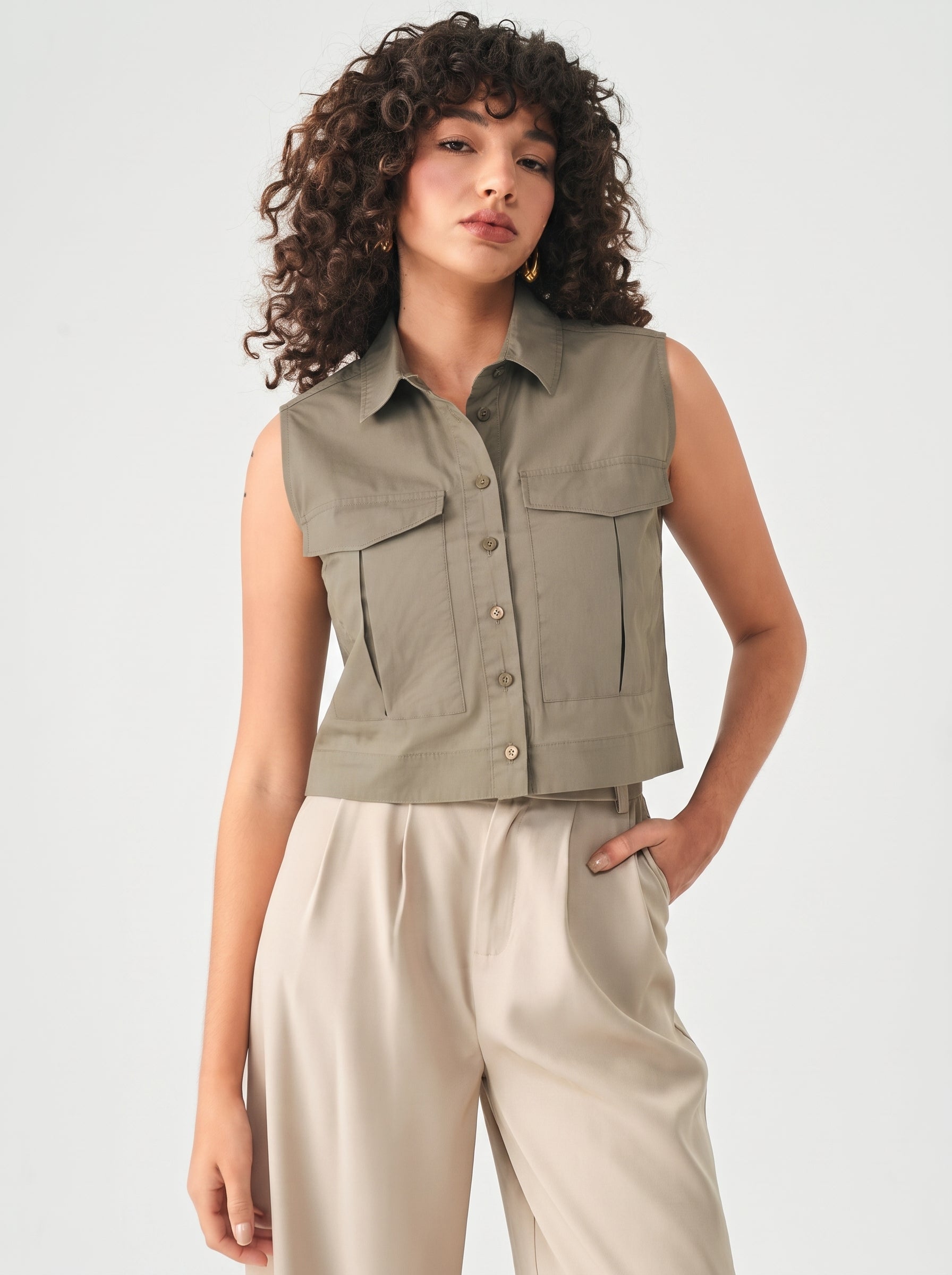 Women Sleeveless Crop Shirt
